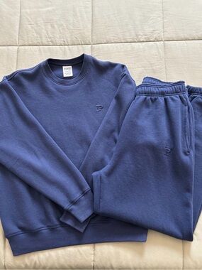 VS PINK Pullover Crewneck and Sweatpants